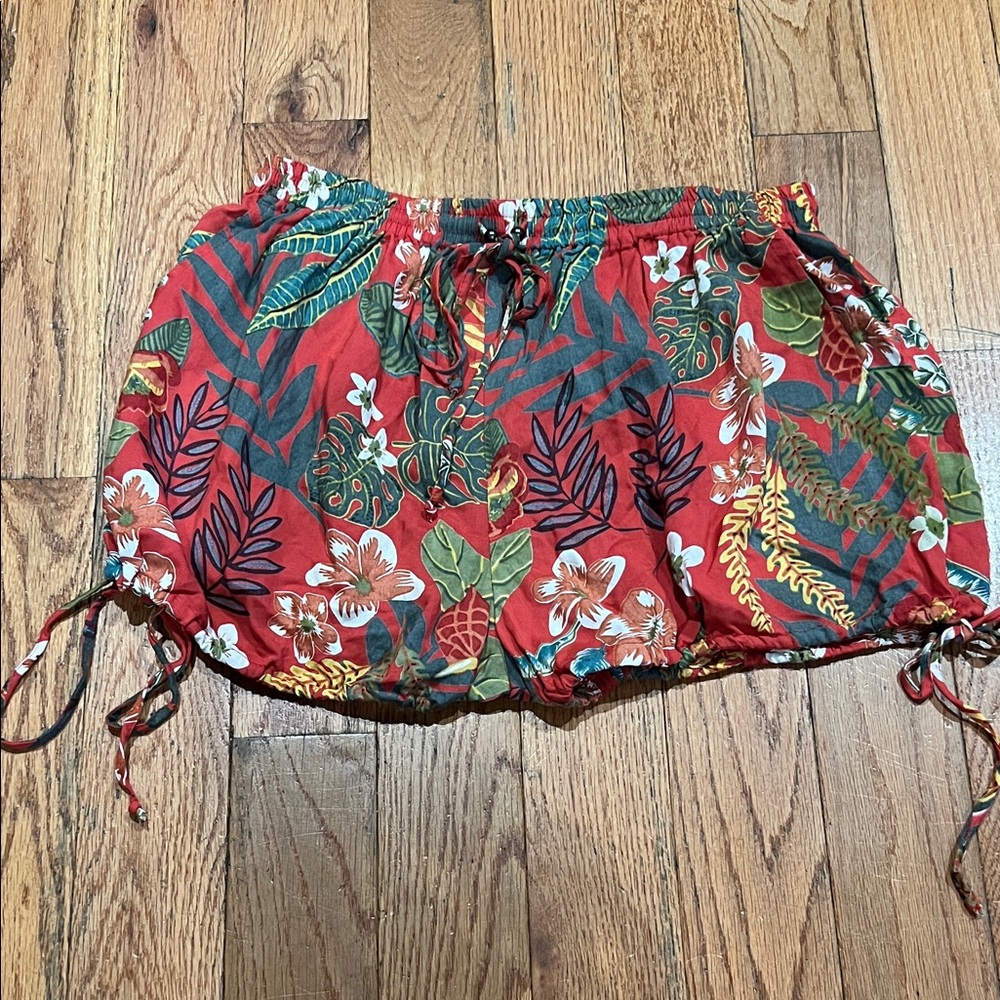 Tropical Floral Women's Shorts